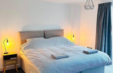 Luxury Corner Apartment by Cambridge Station with Free Allocated Underground Parking & Flexible Beds - Foto 19