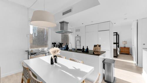 Lavish Two-Story Retreat in the Heart of Manhattan - Foto 3