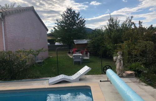 Villa calme avec piscine - Foto 10