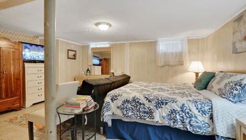 Super Cute & Cool Home with 65Inch TV 2Baths 4 Bedrooms 2King Beds BBQ Grill Fenced Backyard - Foto 4