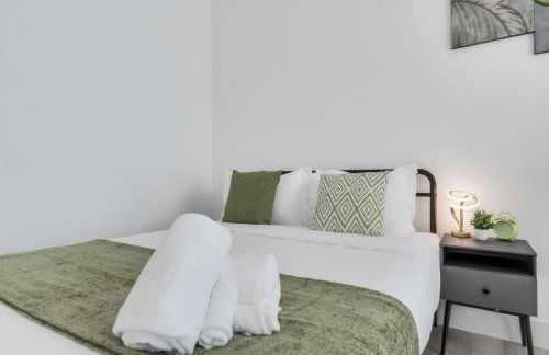 Contemporary 2BR I Gym I Parking I Workspace - Foto 13