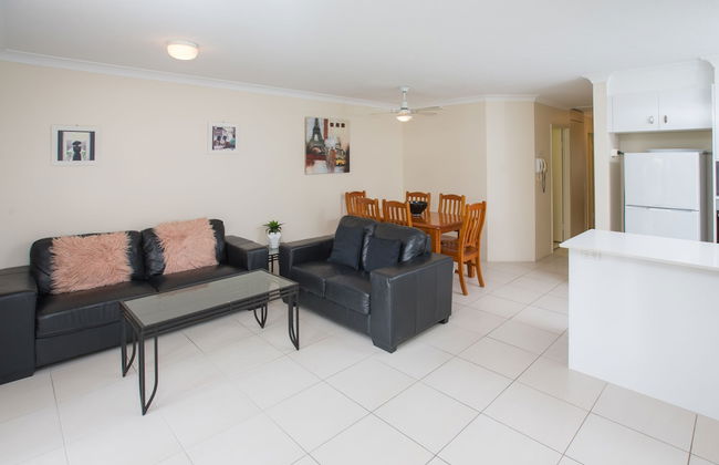 Miami Beachside Holiday Apartments - Photo 5