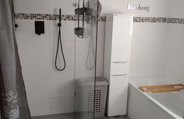 Schöne EG Wohnung mit Terrasse - Foto 8