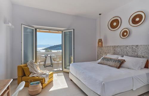 Private Luxury Scarlet beachfront villa, Molos, Paros - Photo 4