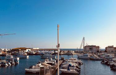 SUPERBE maison, rénovée port de Carro -terrasse,calme & lumière - Foto 17