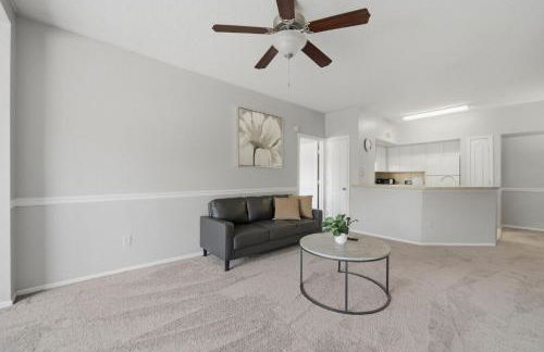 Spacious 2BR with Open Layout - Foto 5