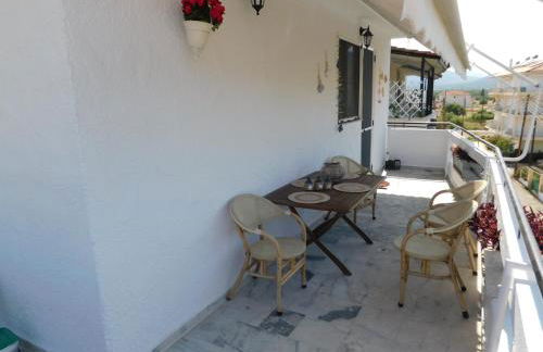 A Bright Home Away From Home - Foto 16