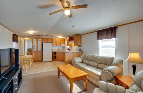 Game Room, Fireplaces, On-Site Lake! Kaufman Home - Foto 34