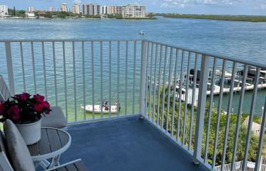 Lover's Key Beach Club by Check-In Vacation Rentals - Photo 30