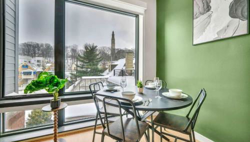 Little Italy & CWRU w King BedGymParkingWD - Foto 3