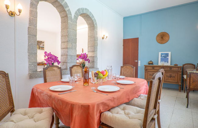 4 bedroom House in Ceyreste with private pool and garden - Photo 5