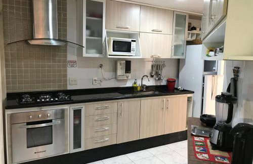 Linda casa em condomínio - Foto 16