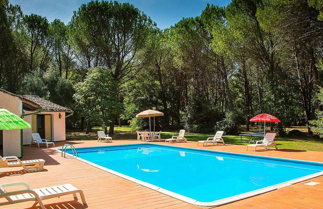 Belvilla by OYO Holiday Home With Pool - Foto 1