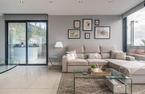 Hillside Villa - Photo 40