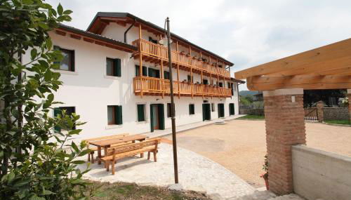 Albergo Diffuso Polcenigo C. Zoldan - Foto 1