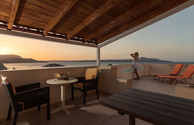 Manos Apartments - Photo 30