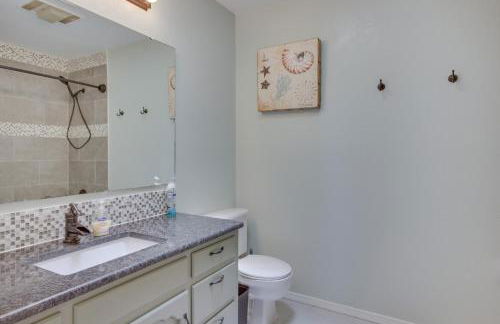 Yard and 15 Boat Slip Waterfront Grove Getaway - Foto 12