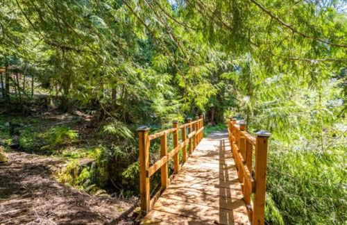 Hillside Cottaga- Private pond, hot tub, game room, by ONP - Foto 34