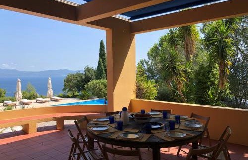 Villa with swimming pool and tennis/basketball court - Foto 43