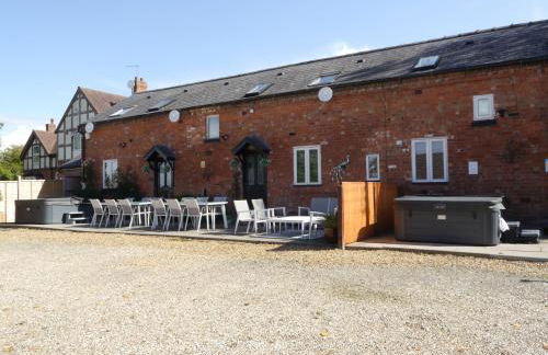 The Shakespeare Lodge - Sleeps up to 12 - 2 HOT TUBS - Foto 14