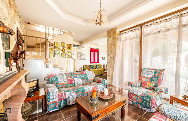 Mountain Oasis - Pool Playground Near Neda Falls - Foto 3