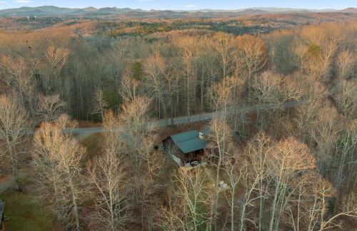 Rivendell - Stunning Views, Fireplace, Hot Tub, Billiards Table, Outdoor Fire Pit - Morganton, GA - Foto 47