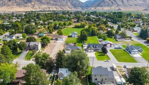 Near Lake, Trails & Logan, Free Paddleboards - Foto 5