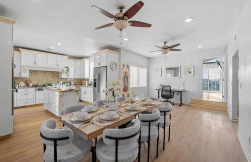 Entire Private Home with 4 Bedrooms 2 Bathrooms, Pool, View, 4 Parking, King Bed, Big Yard, Available Now - Foto 34