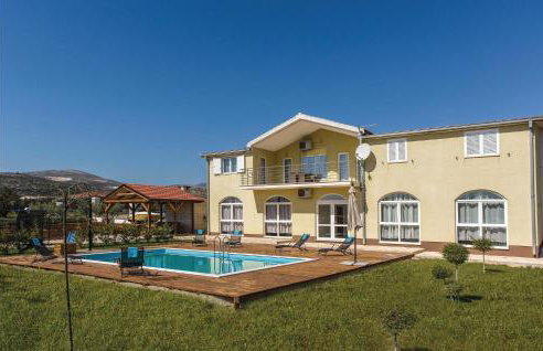 2 Bedroom Stunning Apartment In Divulje - Foto 6