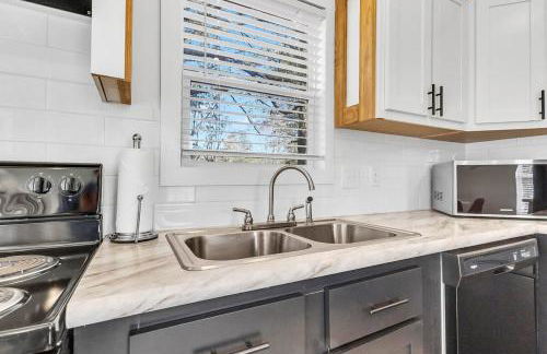 Tiny House Near Hiking- Green Mountain Getaway - Foto 12