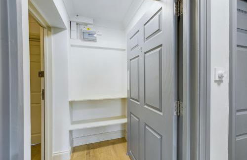 Duplex Redhill town centre Apt by Livingo Stays - Foto 20