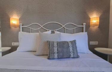 Grammeno Seaside Studios - Photo 4