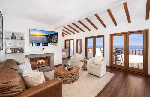 10-Star Property! Premium Ocean Views, Immaculate Corner Condo with Fireplace, New Golf Cart - Foto 9