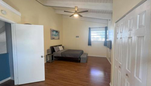 Spacious 3 Bedroom with Beautiful Backyard - Foto 2