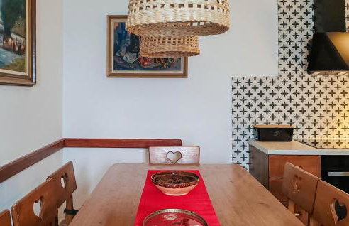 2 Bedroom Awesome Home In Buzet - Foto 3