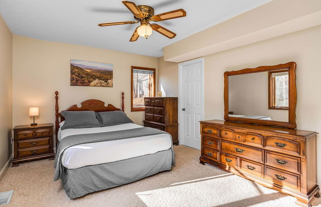 Love Ridge Mountain Lodging - Foto 12