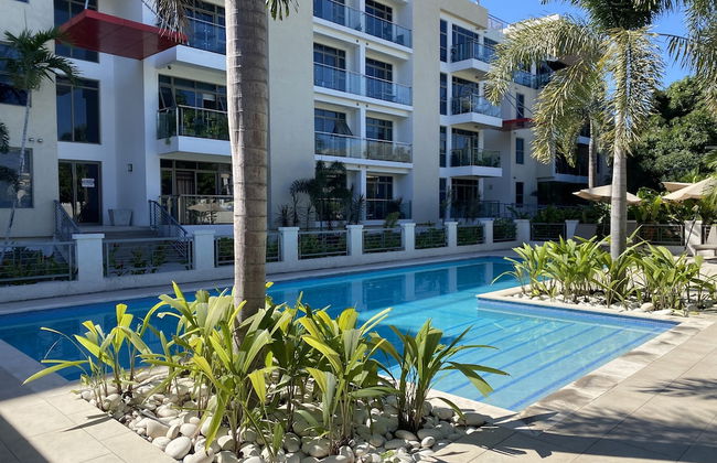 Elegant 1BR Apt with Pool - Foto 1