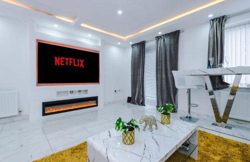 LUXURY 3 BEDROOM HOUSE Close to Manchester Center - Foto 28