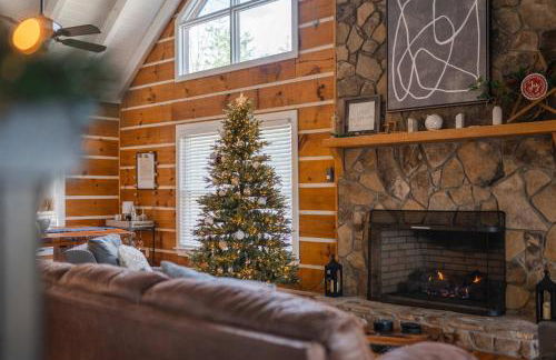 Top of the Mountain Breathtaking Views Hot Tub - Foto 68