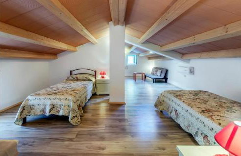 Four-Bedroom Holiday Home Labin With Sea View 08 - Photo 29