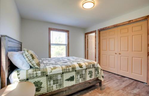 Wooded Hancock Home Near Ski and Snowmobile Trails! - Foto 13