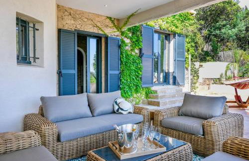 Villa moderne 6 CH pour 12 avec piscine privée, clim et parking aux Issambres - FR-1-768-24 - Foto 3