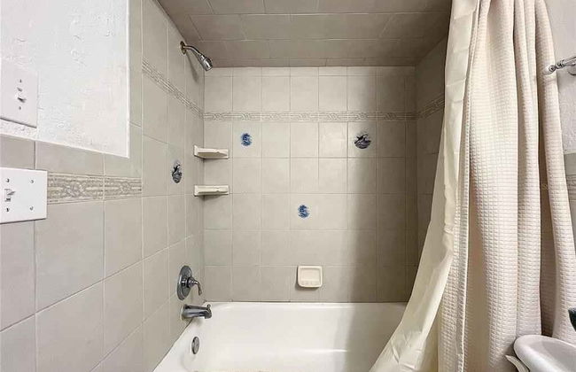 Kick back and Relax at Leisure Beach - Photo 28