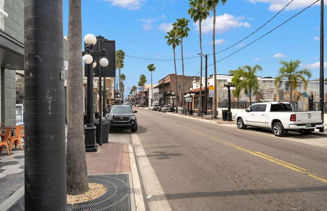 NEW Rumba Roost Upscale Ybor Studio On 7th Ave - Foto 23