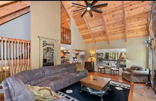 Arrowhead Lake Cabin pool table stunning views - Foto 11