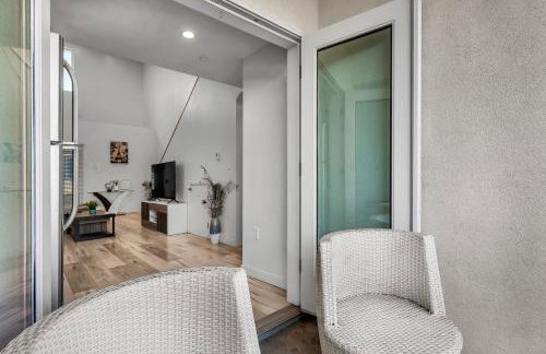 Spacious One-Bedroom Loft With Dining Area & Gated Parking - Foto 17