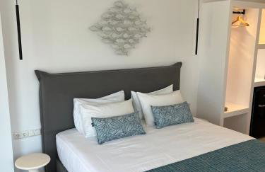 Ninemia Naxos Suites - Photo 16