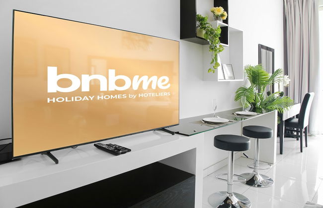 Elegant Studio Golf Course View Bnbmehomes - Photo 13