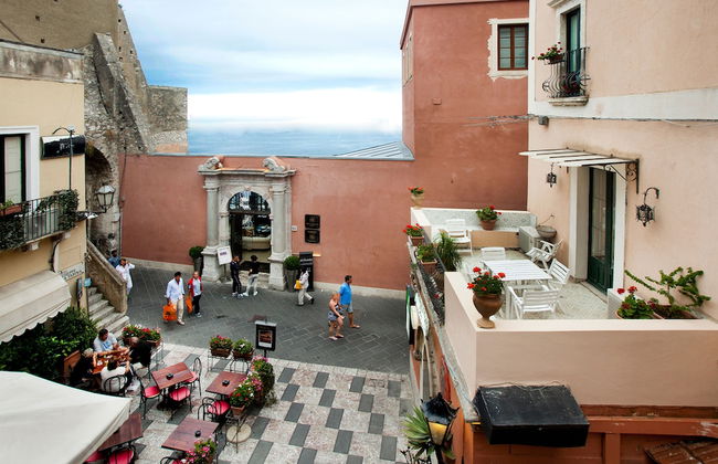 Porta Di Mezzo Luxury suites and rooms - Photo 6