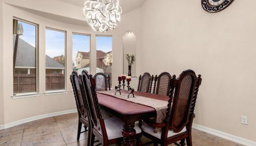 Randolph Central Location, 1-story, Chef Kitchen, Creekside - Foto 4